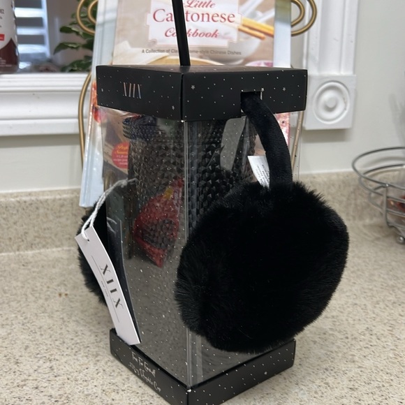 Faux Fur Ear Muffs and Fancy 23.5 Oz Reusable Cup with straw NWT in Black - Picture 3 of 4